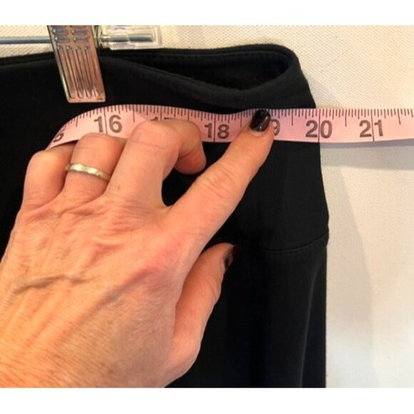 J.Jill Wearever Collection Smooth Fit Pencil Skirt Pull On Large Black Casual - Picture 6 of 6